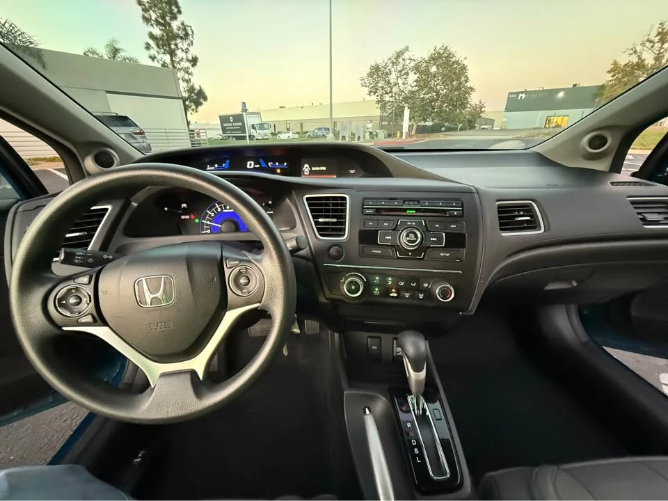 2014 Honda Civic 9th Gen - Image 13 of 16