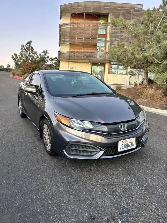 2014 Honda Civic 9th Gen - Image 2 of 8
