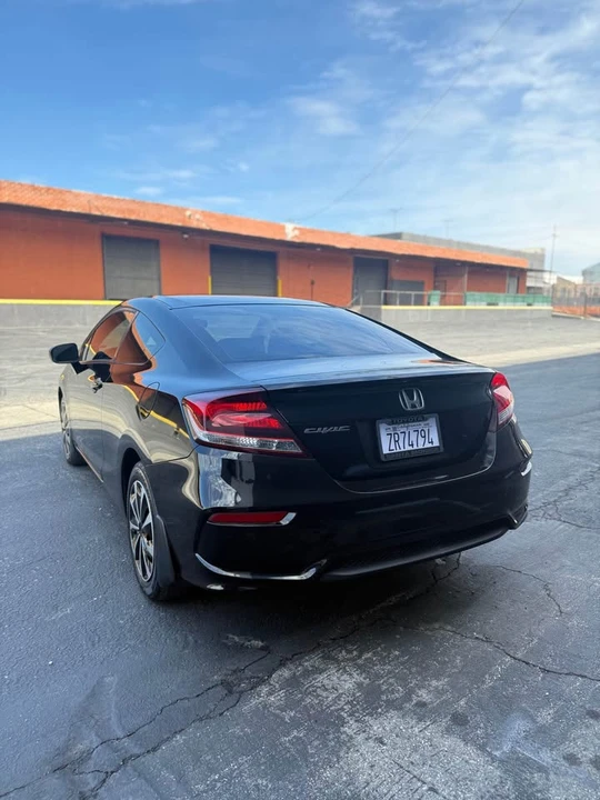 2014 Honda Civic 9th Gen - Image 3 of 16