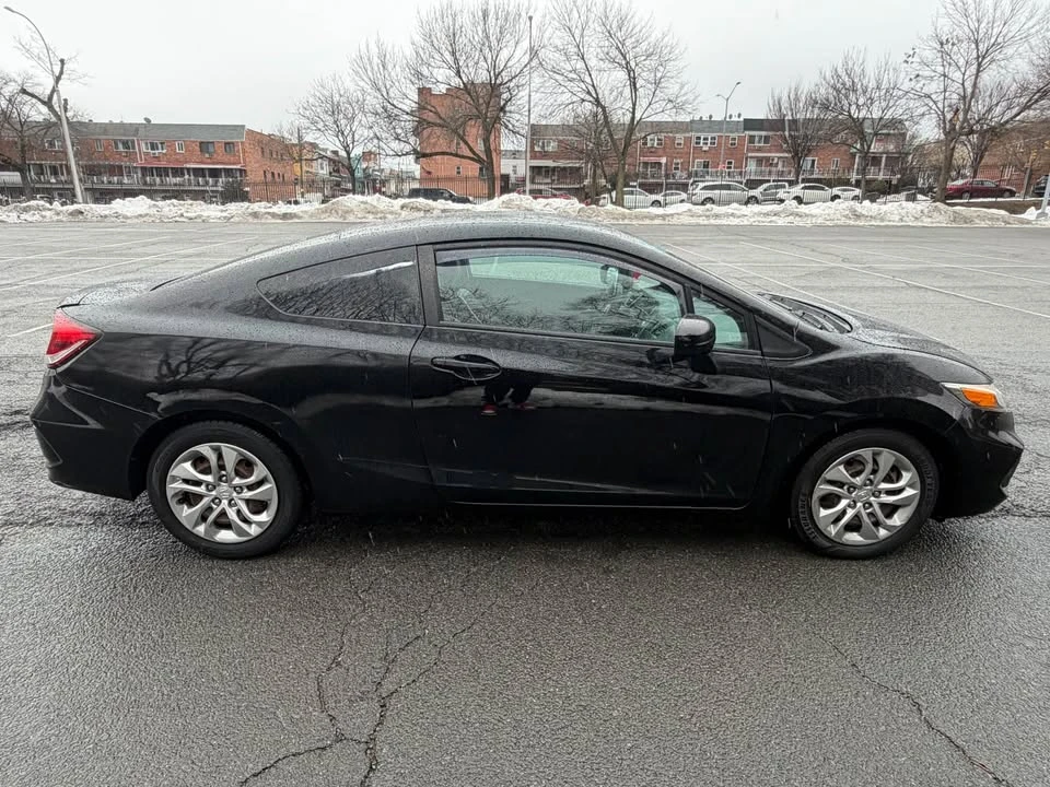 2014 Honda Civic 9th Gen - Image 6 of 11