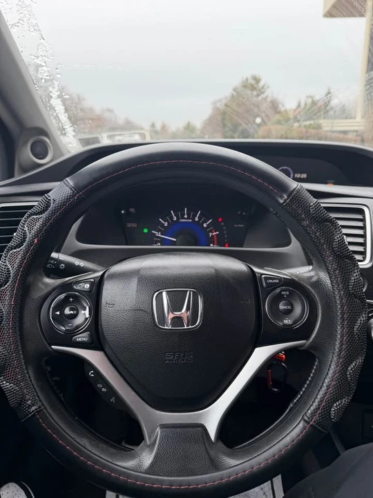 2014 Honda Civic 9th Gen - Image 10 of 11