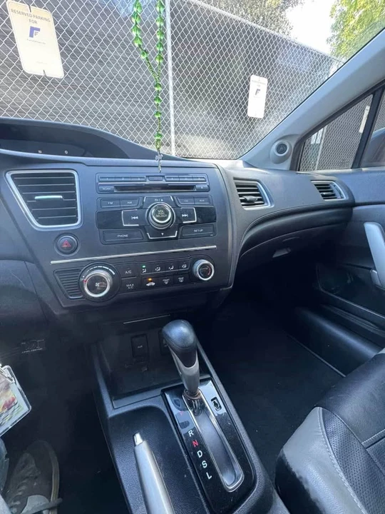 2014 Honda Civic 9th Gen - Image 3 of 5