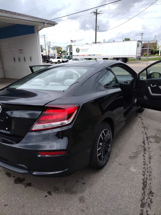2014 Honda Civic 9th Gen - Image 15 of 20