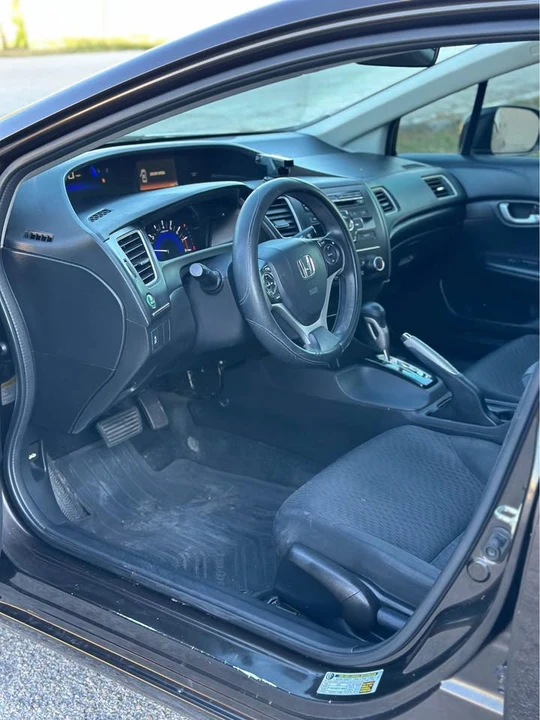 2014 Honda Civic 9th Gen - Image 6 of 13