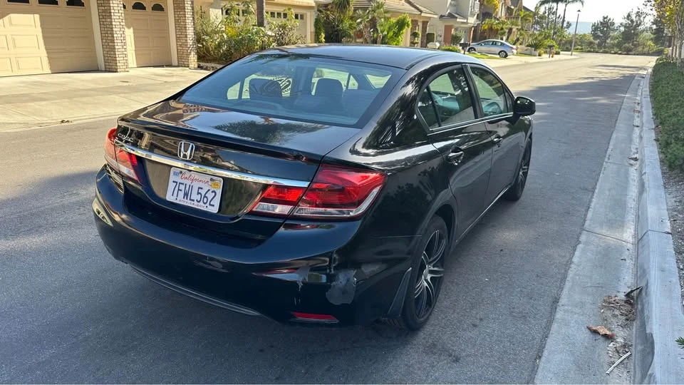 2014 Honda Civic 9th Gen - Image 4 of 11