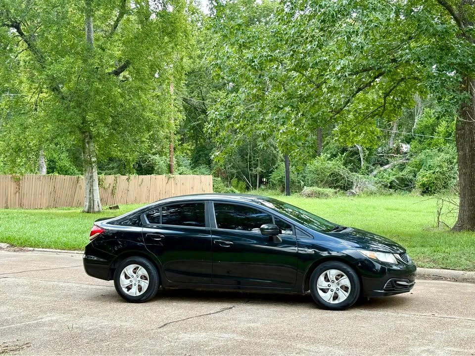 2014 Honda Civic 9th Gen - Image 3 of 14