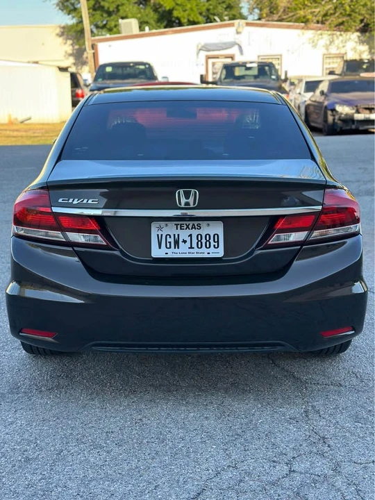 2014 Honda Civic 9th Gen - Image 4 of 13