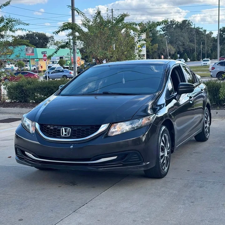2014 Honda Civic 9th Gen - Image 2 of 15
