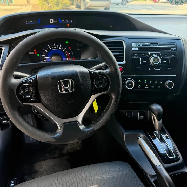 2014 Honda Civic 9th Gen - Image 11 of 15
