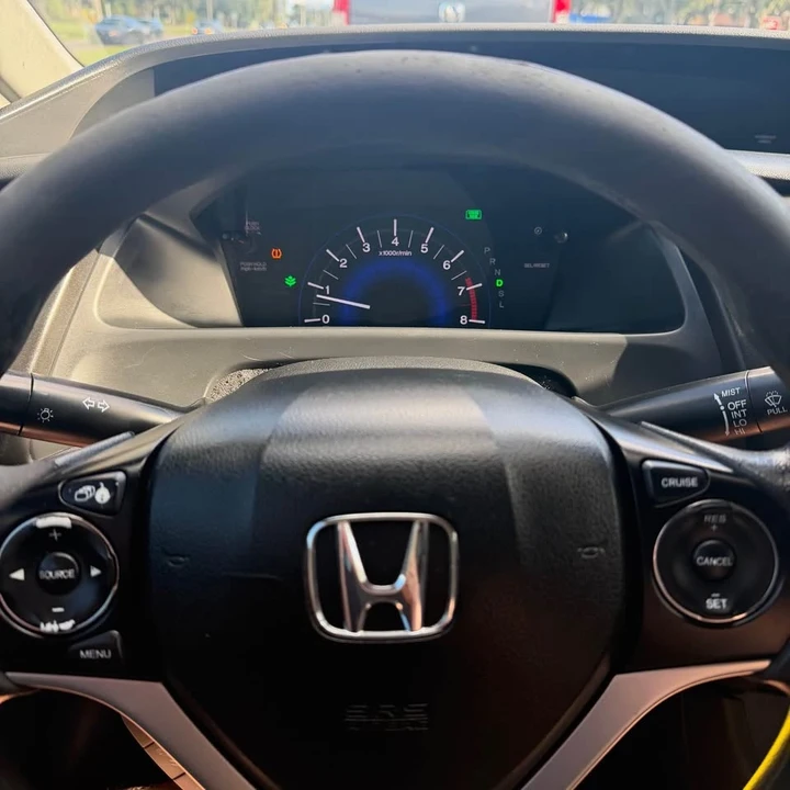 2014 Honda Civic 9th Gen - Image 15 of 15