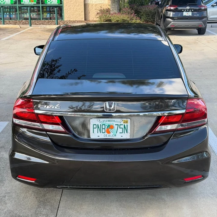 2014 Honda Civic 9th Gen - Image 6 of 15