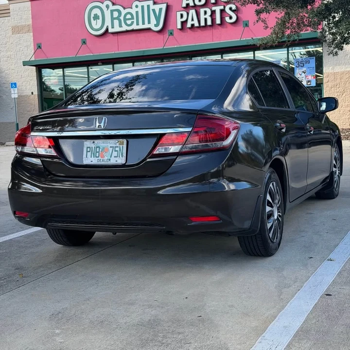 2014 Honda Civic 9th Gen - Image 5 of 15