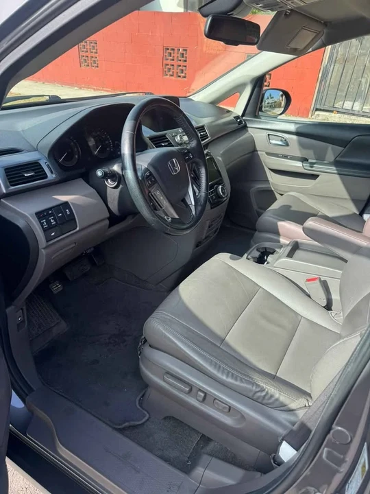 2014 Honda Civic 9th Gen - Image 14 of 20