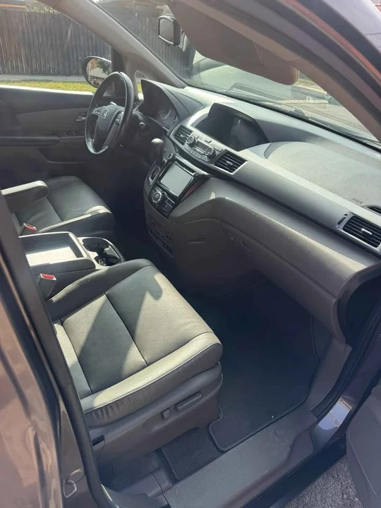 2014 Honda Civic 9th Gen - Image 8 of 20