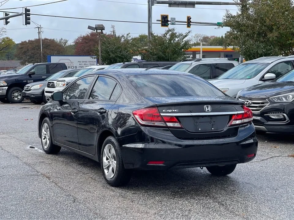 2014 Honda Civic 9th Gen - Image 7 of 20