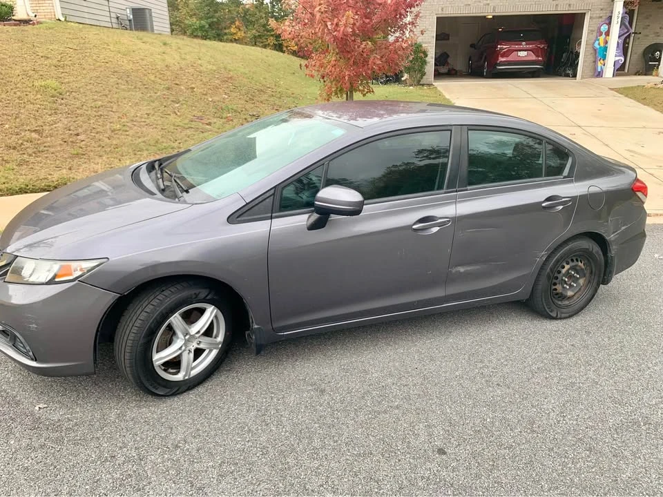 2014 Honda Civic 9th Gen - Image 3 of 13