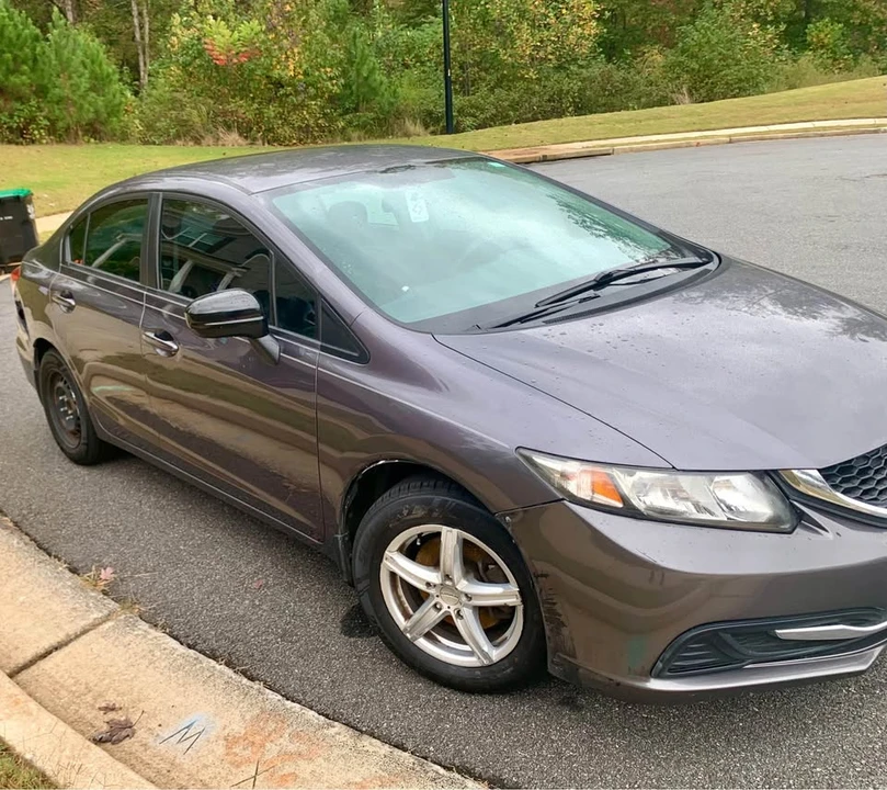 2014 Honda Civic 9th Gen - Image 2 of 13