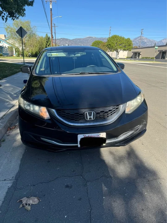 2014 Honda Civic 9th Gen - Image 2 of 7