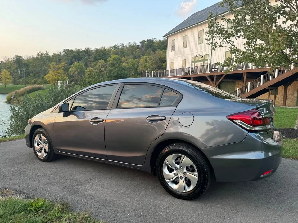 2014 Honda Civic 9th Gen - Image 3 of 17