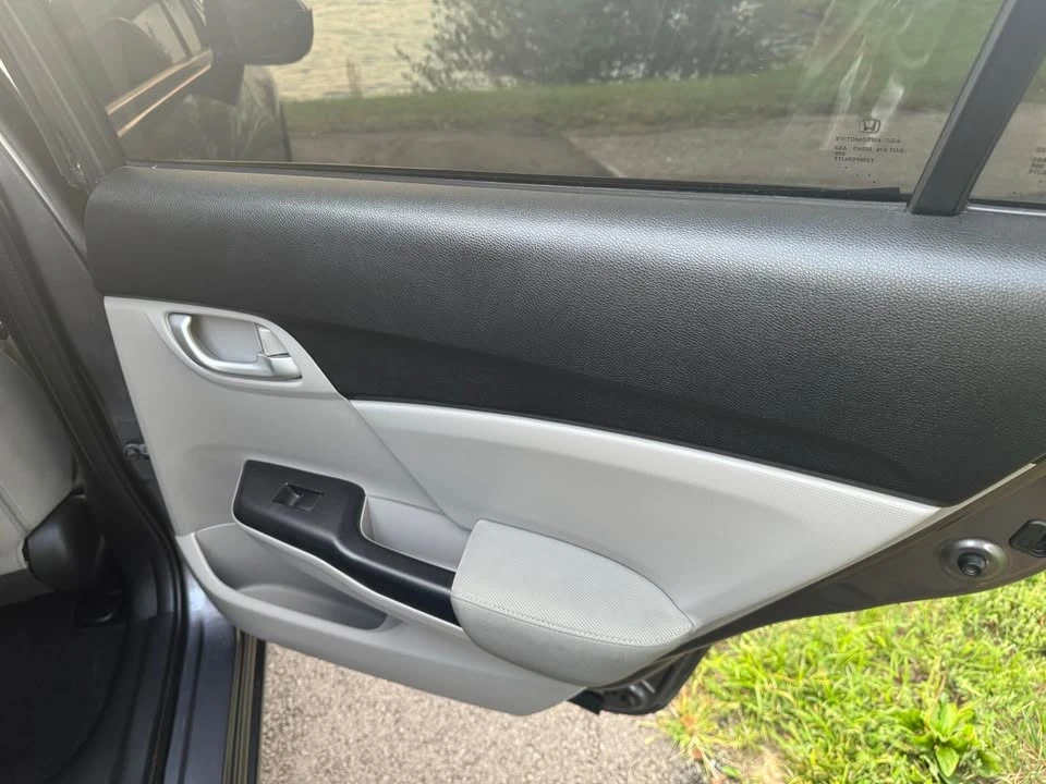 2014 Honda Civic 9th Gen - Image 14 of 17