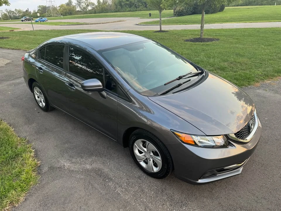 2014 Honda Civic 9th Gen - Image 9 of 17