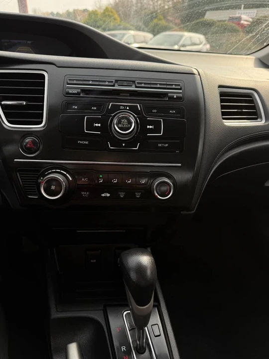 2014 Honda Civic 9th Gen - Image 16 of 17