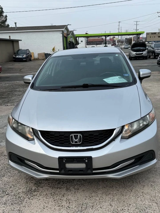 2014 Honda Civic 9th Gen - Image 3 of 17