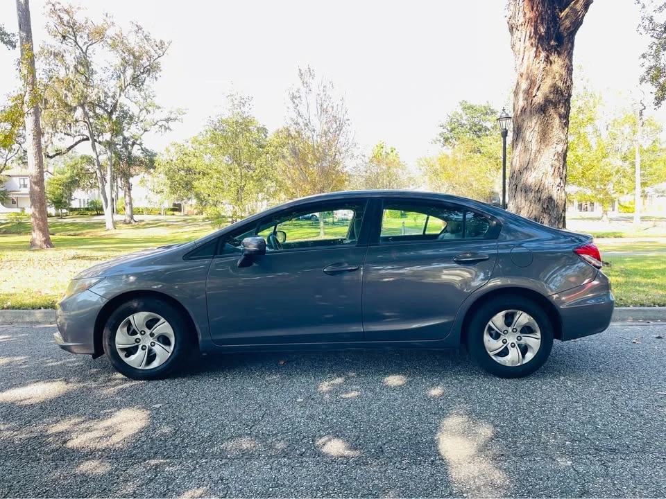 2014 Honda Civic 9th Gen - Image 4 of 20