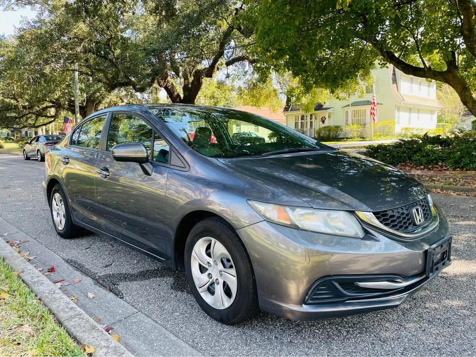 2014 Honda Civic 9th Gen - Image 3 of 20