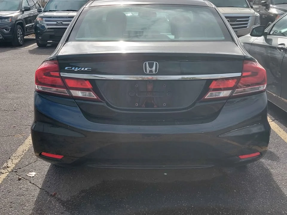 2014 Honda Civic 9th Gen - Image 4 of 8