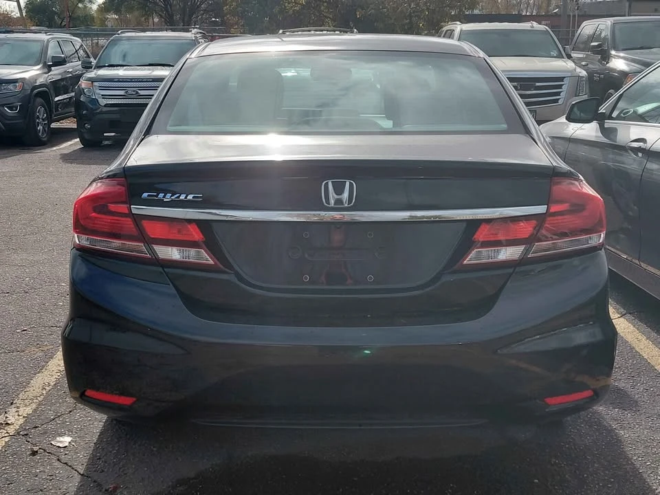 2014 Honda Civic 9th Gen - Image 5 of 8