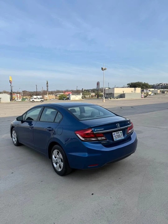 2014 Honda Civic 9th Gen - Image 4 of 8