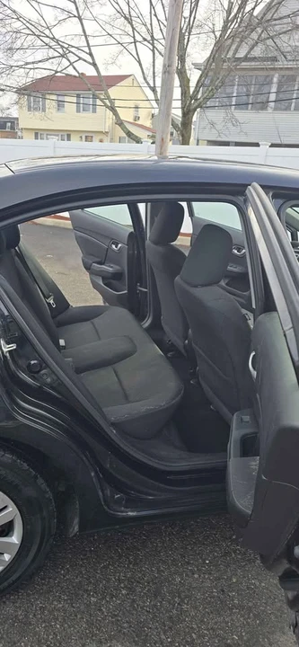 2014 Honda Civic 9th Gen - Image 16 of 19