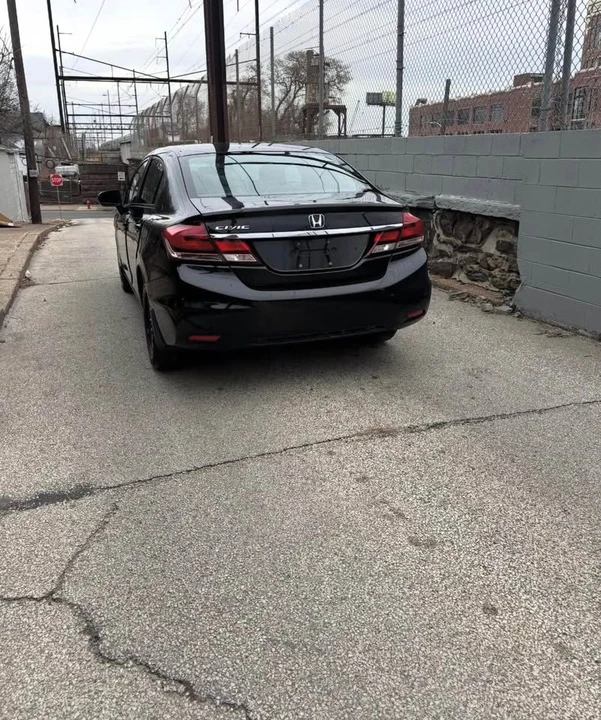 2014 Honda Civic 9th Gen - Image 3 of 7