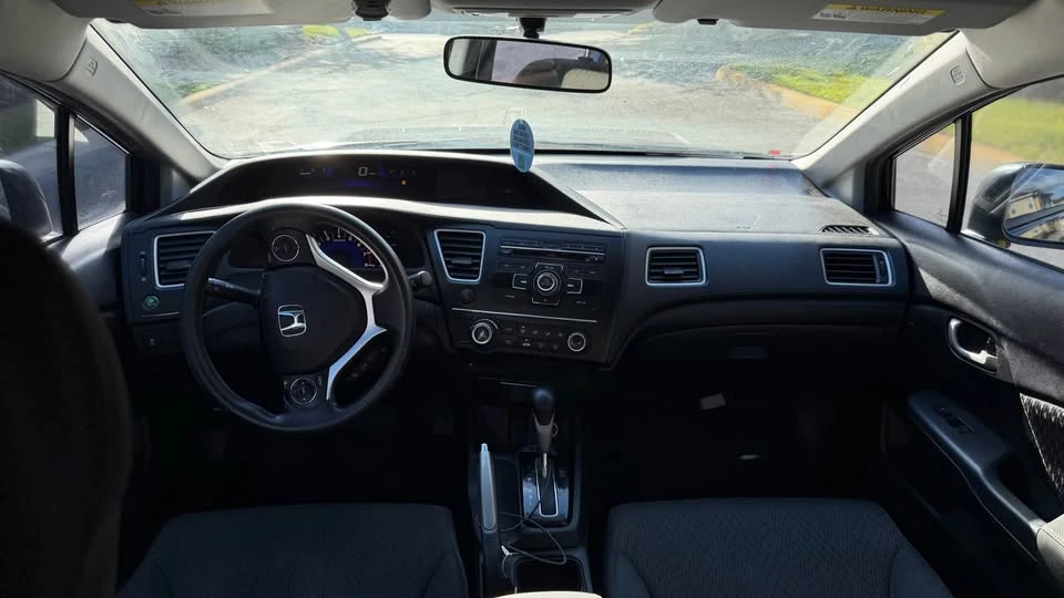 2014 Honda Civic 9th Gen - Image 10 of 11