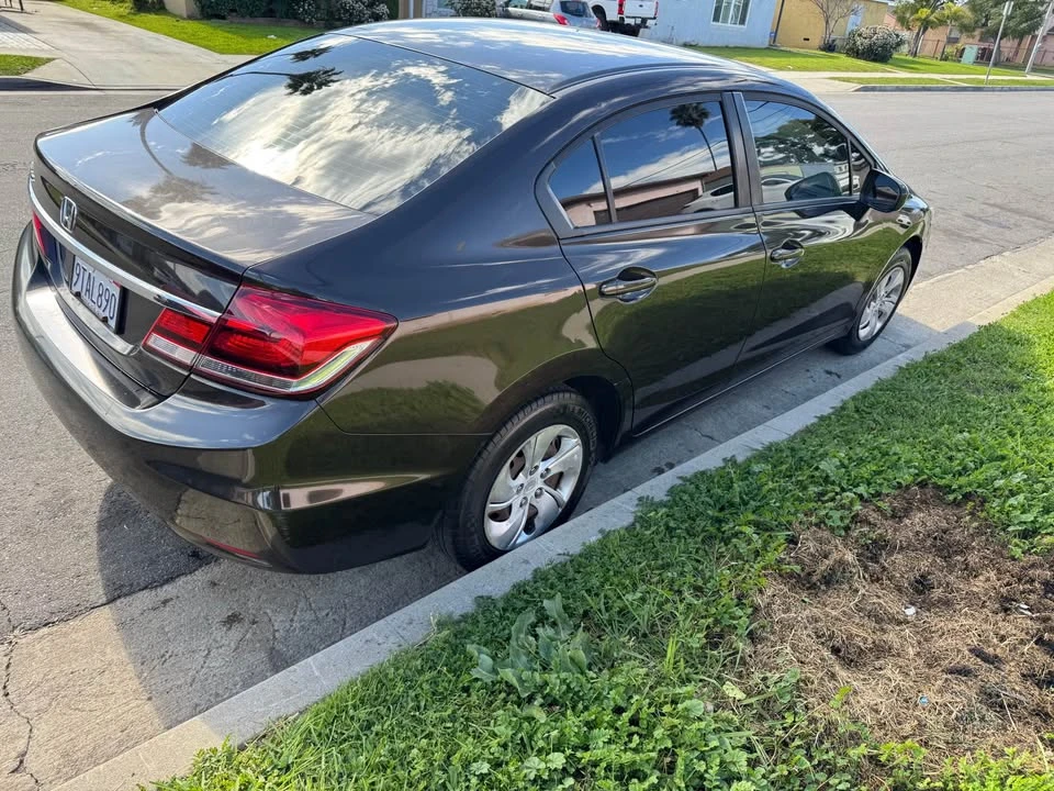2014 Honda Civic 9th Gen - Image 5 of 10
