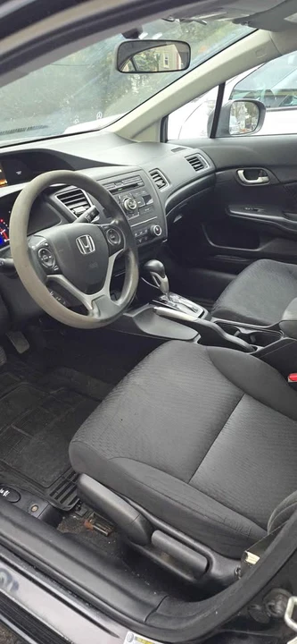 2014 Honda Civic 9th Gen - Image 12 of 17