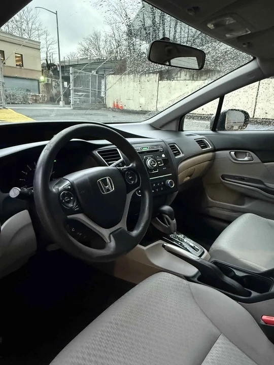 2014 Honda Civic 9th Gen - Image 7 of 12