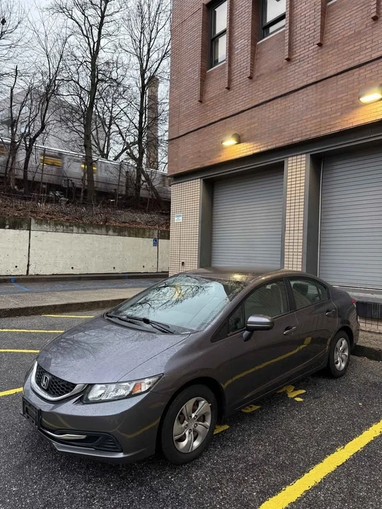 2014 Honda Civic 9th Gen - Image 3 of 12