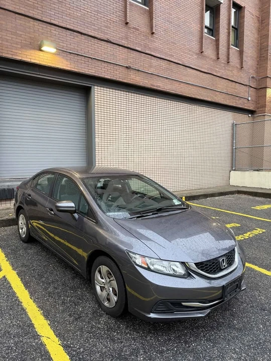 2014 Honda Civic 9th Gen - Image 2 of 12