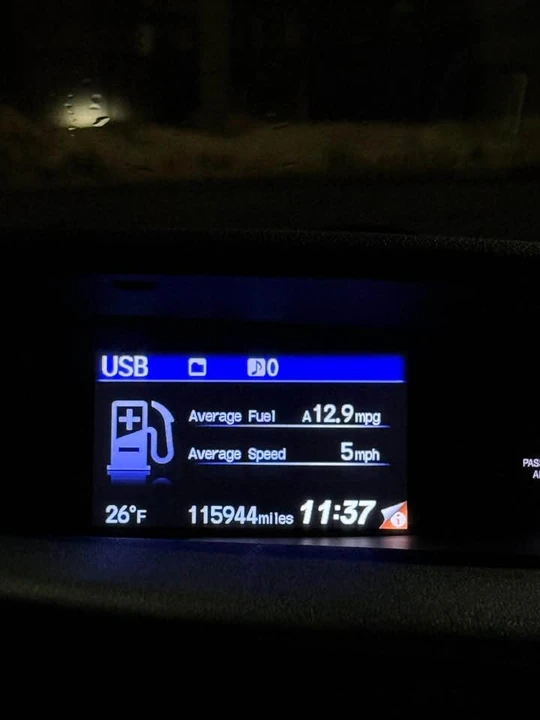 2014 Honda Civic 9th Gen - Image 9 of 15