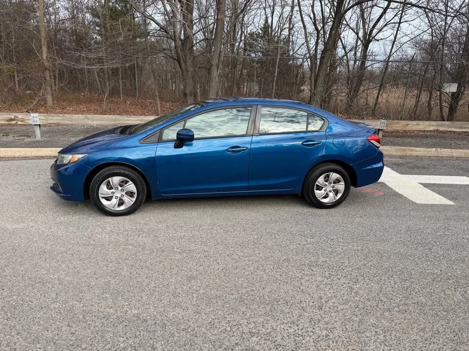2014 Honda Civic 9th Gen - Image 4 of 13