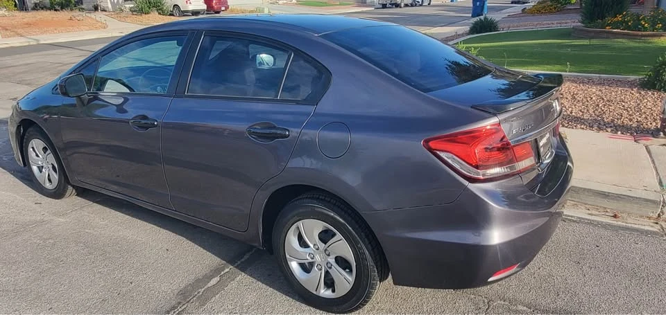 2014 Honda Civic 9th Gen - Image 4 of 8