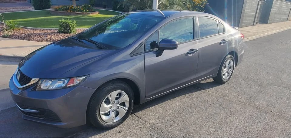 2014 Honda Civic 9th Gen - Image 3 of 8