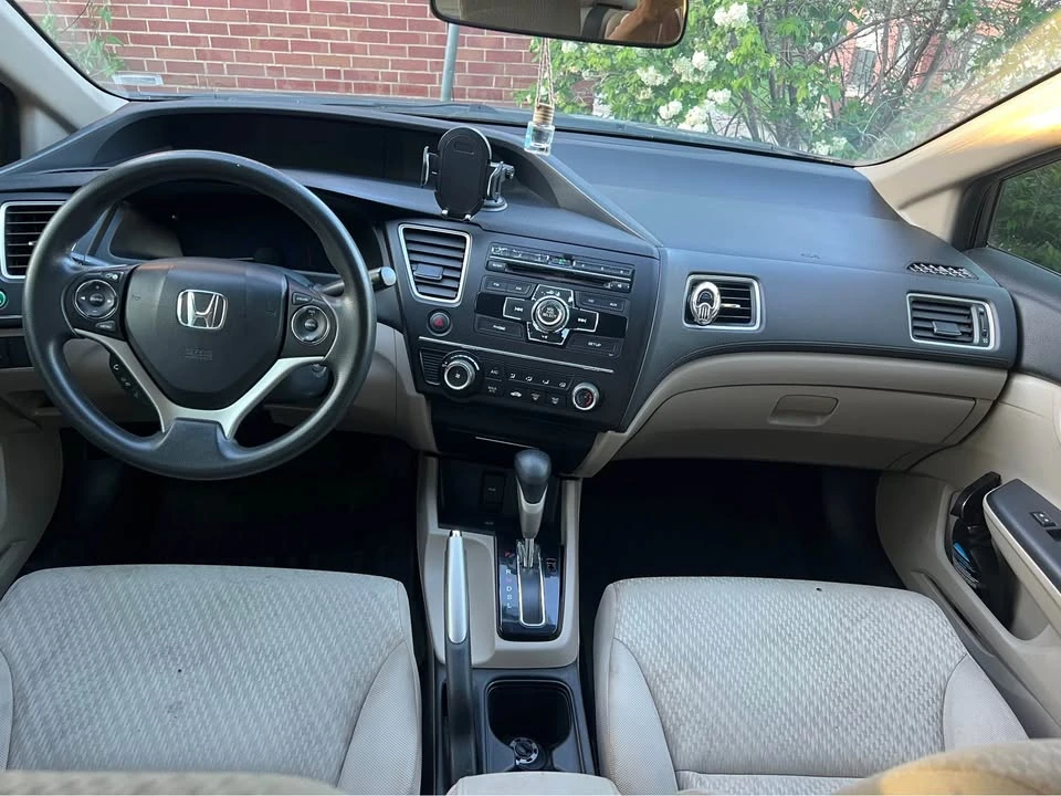 2014 Honda Civic 9th Gen - Image 6 of 9
