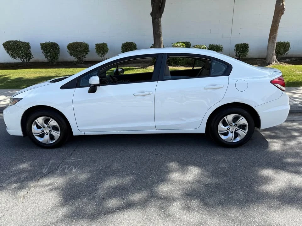 2014 Honda Civic 9th Gen - Image 2 of 20