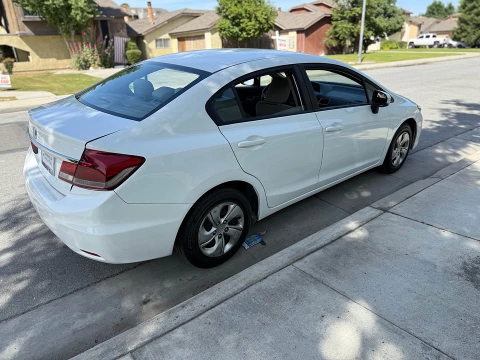 2014 Honda Civic 9th Gen - Image 5 of 20