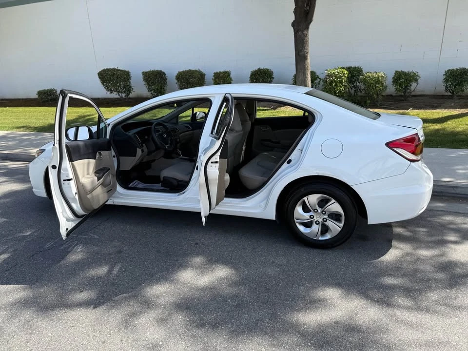 2014 Honda Civic 9th Gen - Image 7 of 20