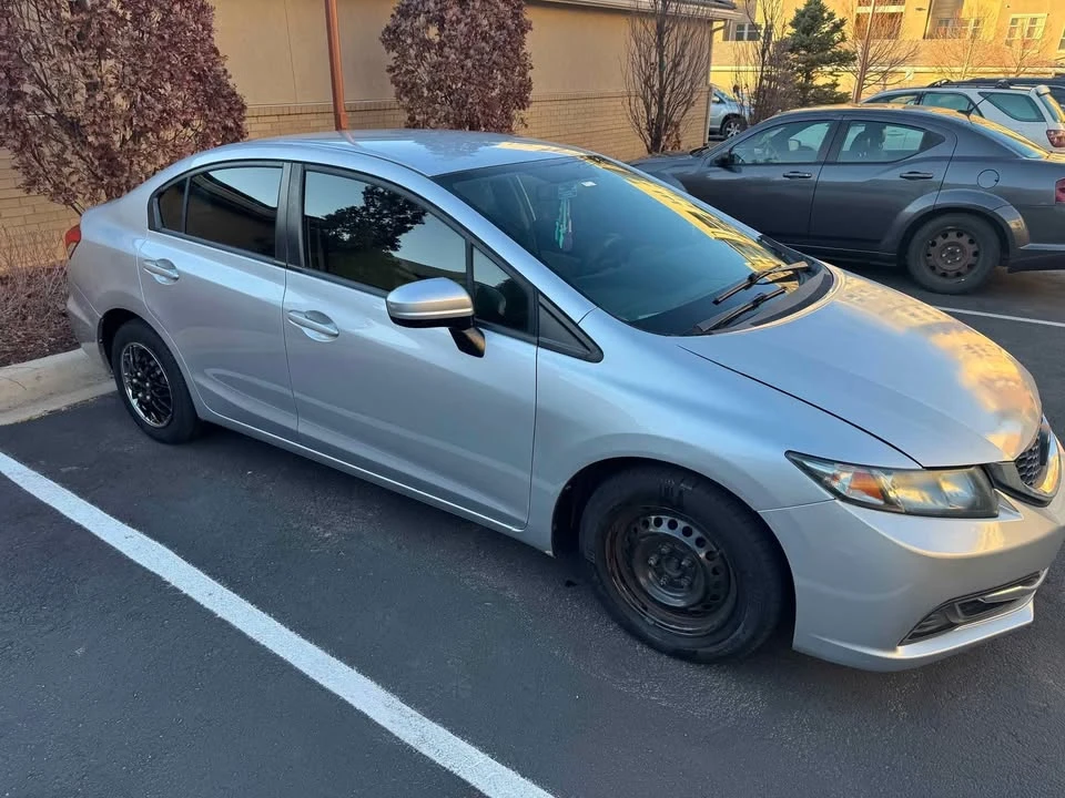 2014 Honda Civic 9th Gen - Image 2 of 14