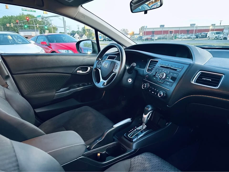 2014 Honda Civic 9th Gen - Image 7 of 12